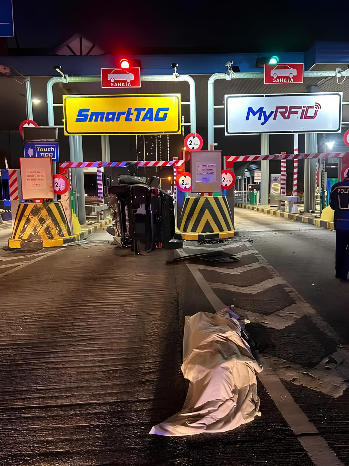 失控车祸夺命!23岁司机撞防撞墙头部重伤身亡