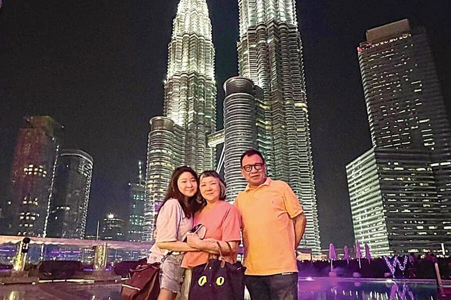 从香港到新加坡与大马 他让港剧精神跨越地域