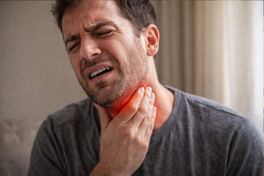 女子吃麻辣火锅